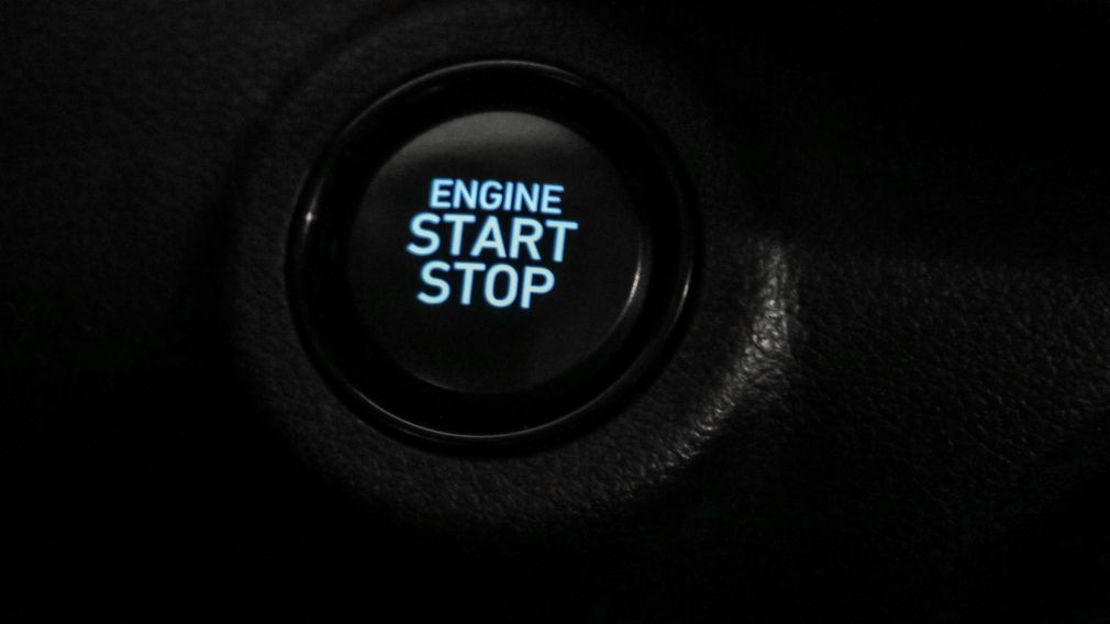 Hyundai Venue Preferred 2023 d&rsquo;occasion à vendre - 19