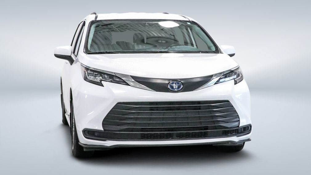 Toyota Sienna LE