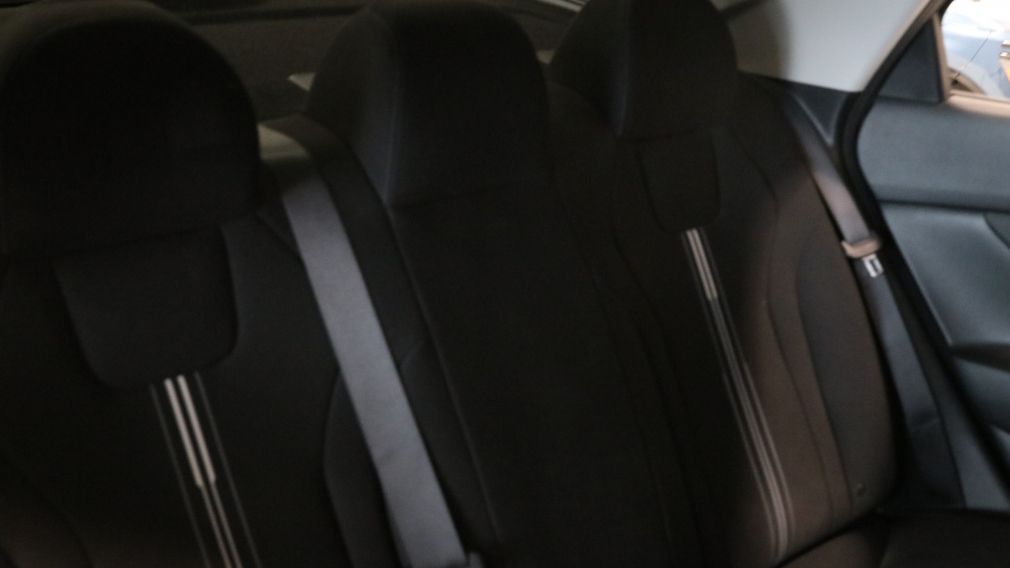Hyundai Elantra Preferred 2021 d&rsquo;occasion à vendre - 26
