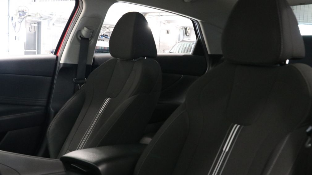 Hyundai Elantra Preferred 2021 d&rsquo;occasion à vendre - 9