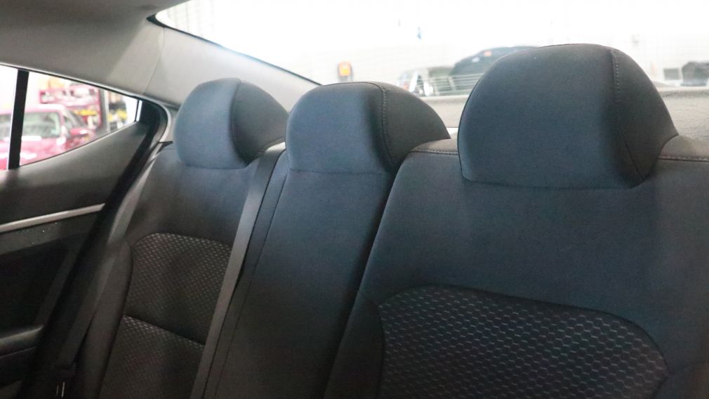 Hyundai Elantra Preferred 2019 d&rsquo;occasion à vendre - 12