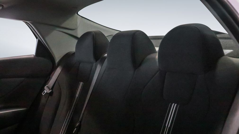 Hyundai Elantra Preferred 2025 d&rsquo;occasion à vendre - 13