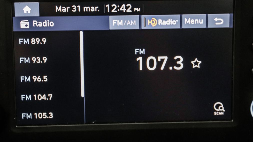 Hyundai Elantra Essential 2023 d&rsquo;occasion à vendre - 19