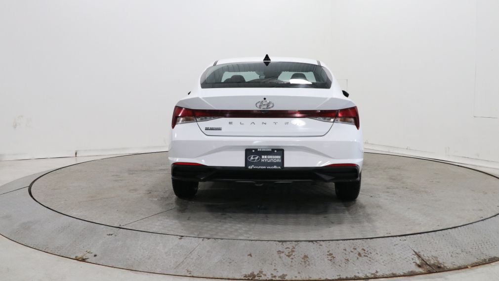 Hyundai Elantra Essential 2022 d&rsquo;occasion à vendre - 6