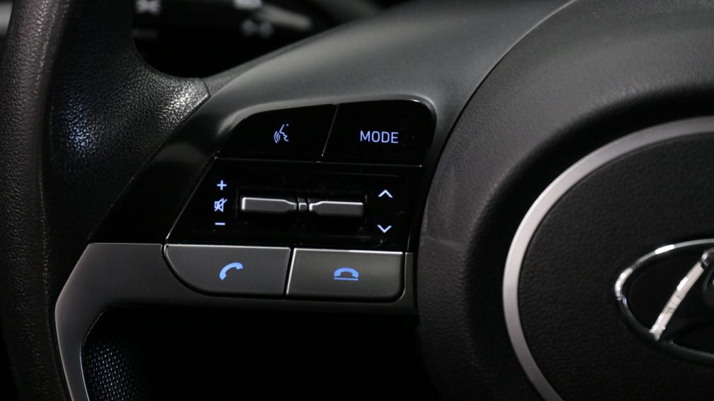 Hyundai Elantra Essential 2022 d&rsquo;occasion à vendre - 14