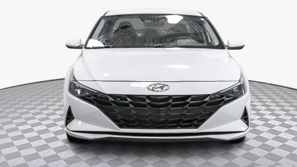 Hyundai Elantra Essential 2022 d&rsquo;occasion à vendre - 2