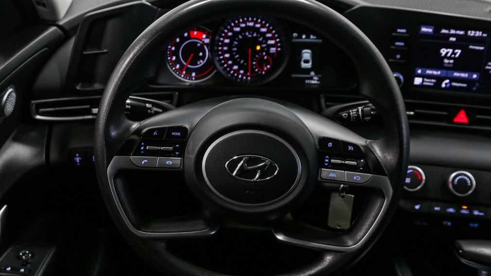 Hyundai Elantra Essential 2022 d&rsquo;occasion à vendre - 13