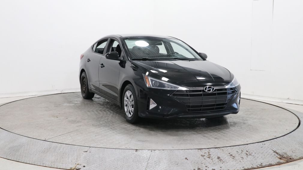 Hyundai Elantra Essential 2019 d&rsquo;occasion à vendre - 1