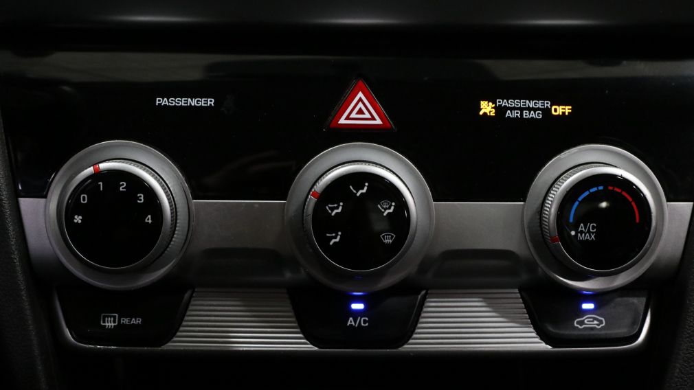 Hyundai Elantra Essential 2019 d&rsquo;occasion à vendre - 20