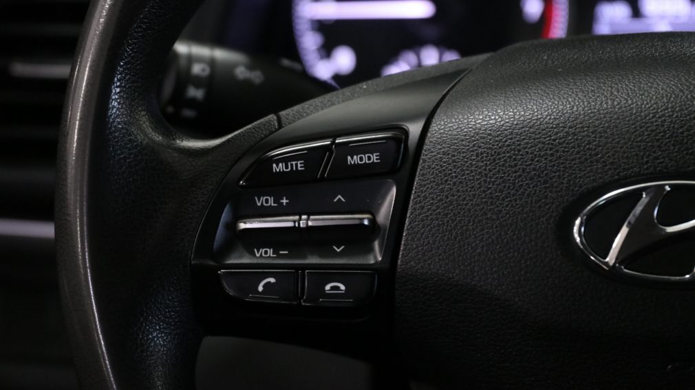 Hyundai Elantra Essential 2019 d&rsquo;occasion à vendre - 14