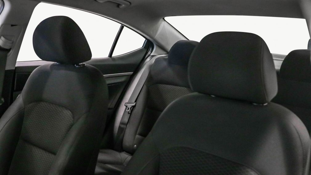 Hyundai Elantra Essential 2019 d&rsquo;occasion à vendre - 10