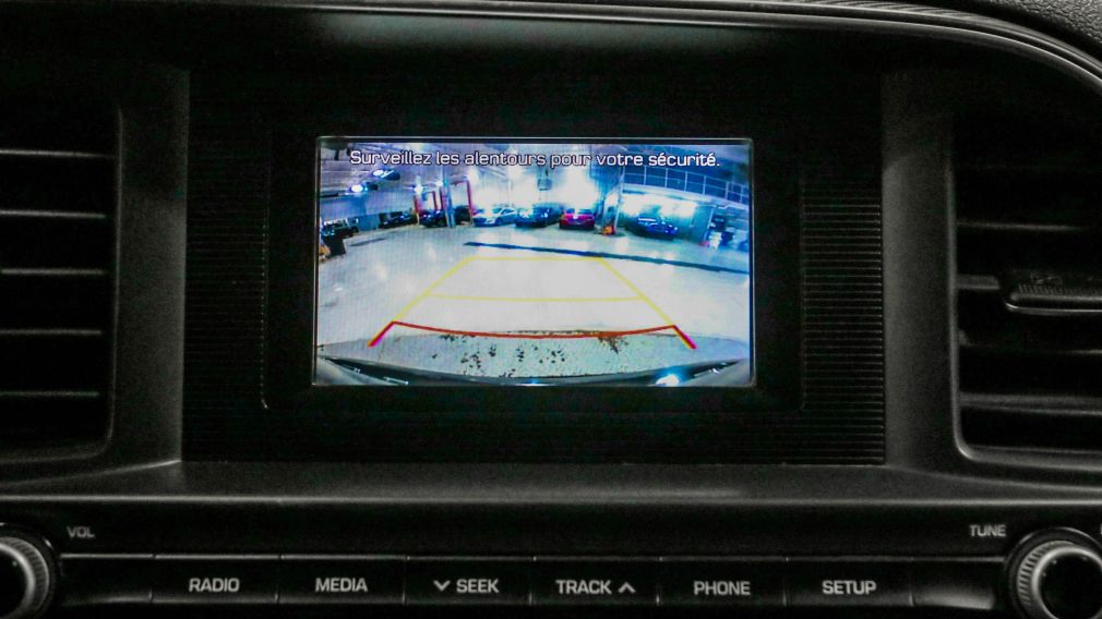 Hyundai Elantra Essential 2019 d&rsquo;occasion à vendre - 19