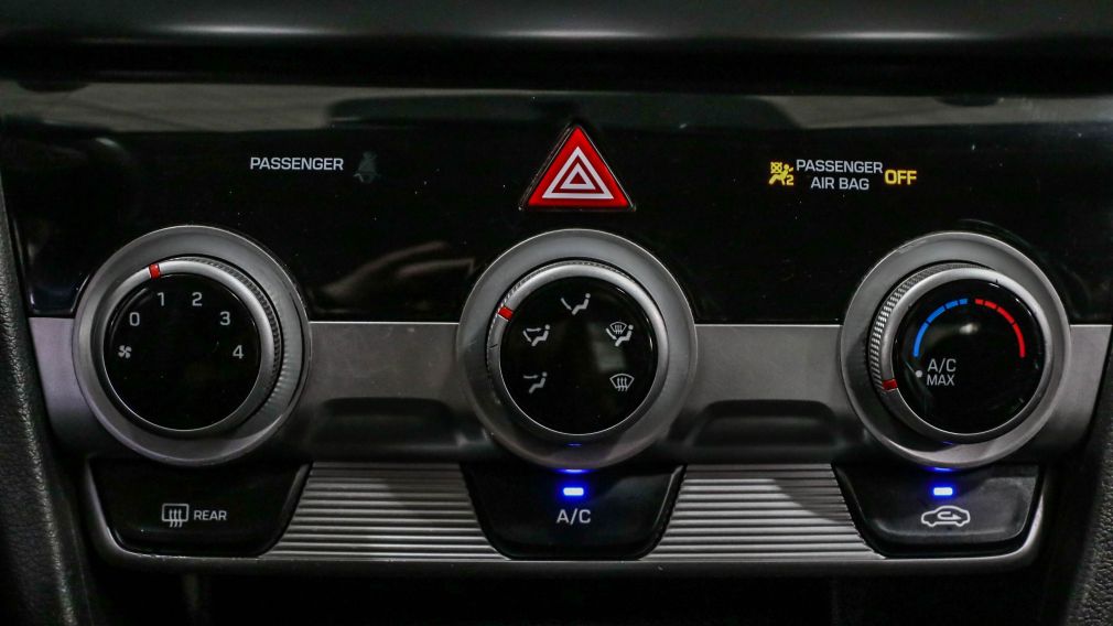 Hyundai Elantra Essential 2019 d&rsquo;occasion à vendre - 20